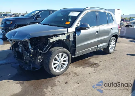 2018 Volkswagen Tiguan Limited 2.0T z USA, uszkodzony, nr VIN WVGAV7AX3JK005057